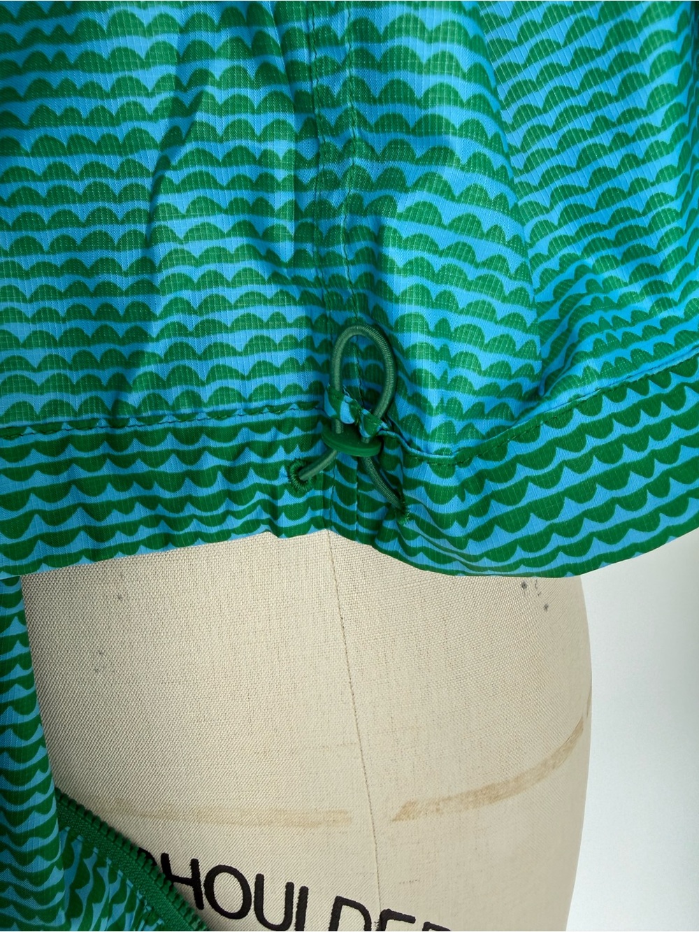 Marimekko x Uniqlo Pocketable Hooded Long lightweight jacket - Picture 7 of 8